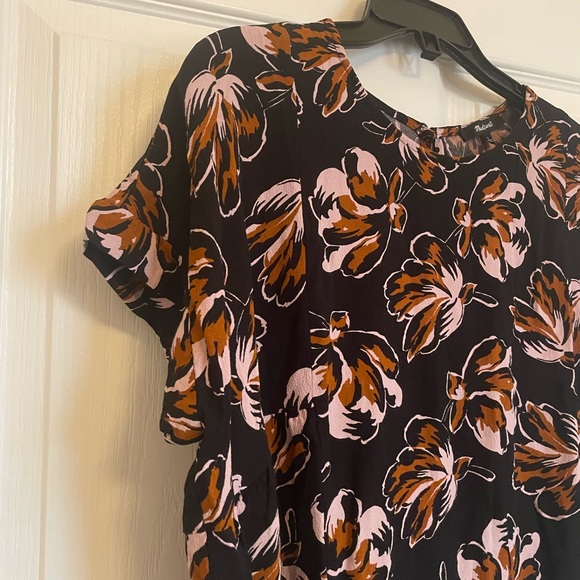 MADEWELL Cuffed Sleeve Shirred Top in Duskblossom - Picture 4 of 9